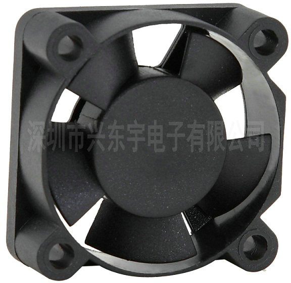 散熱風(fēng)扇轉(zhuǎn)速受什么影響？